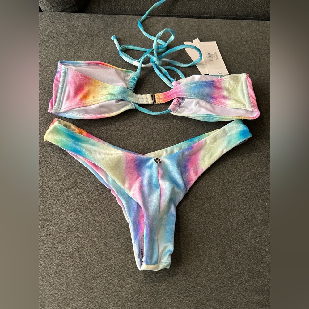 Quintsoul Swimsuit Set - Picture 3 of 6